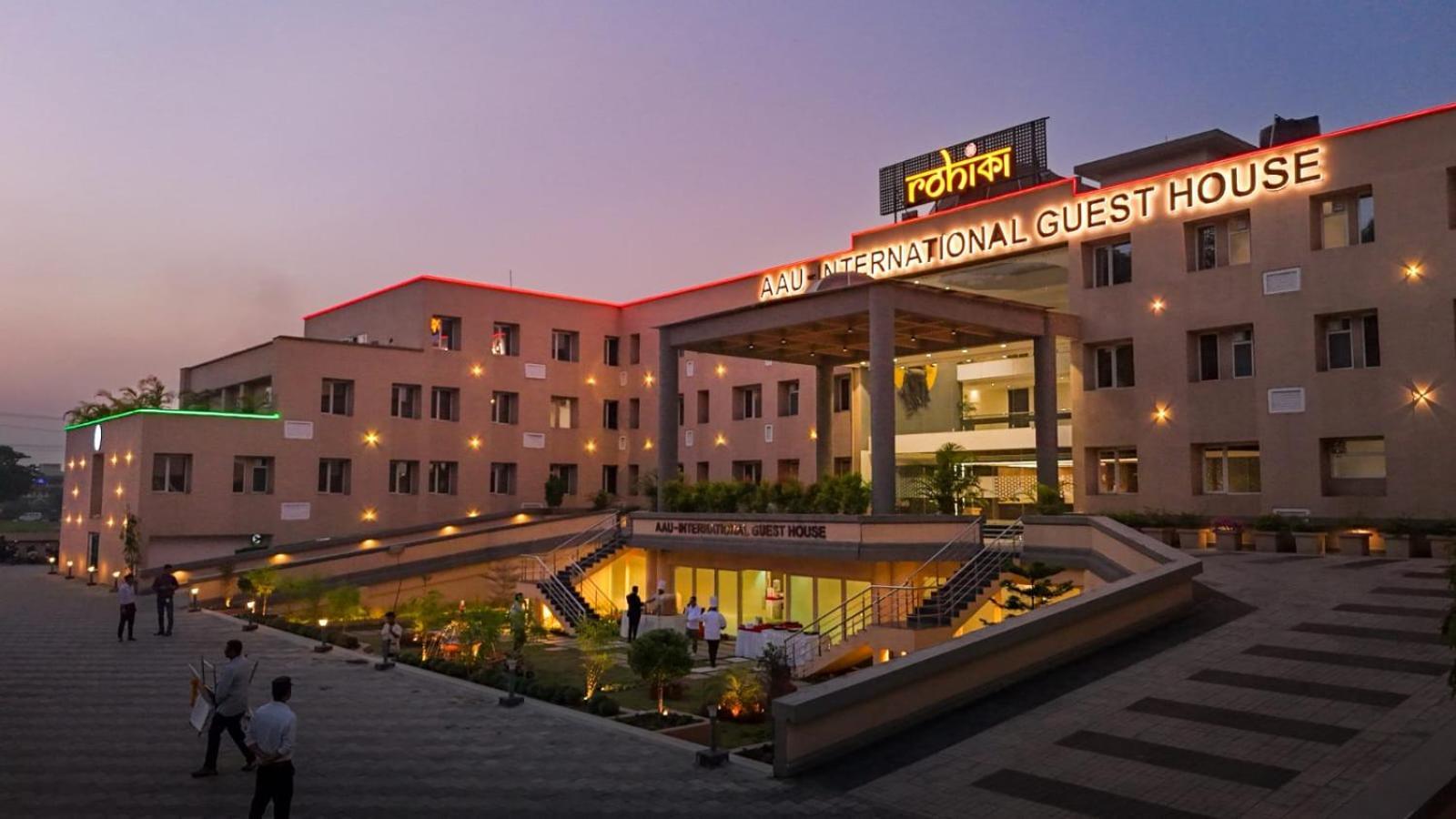 Отель Rohika Aau-Igh Гувахати Экстерьер фото